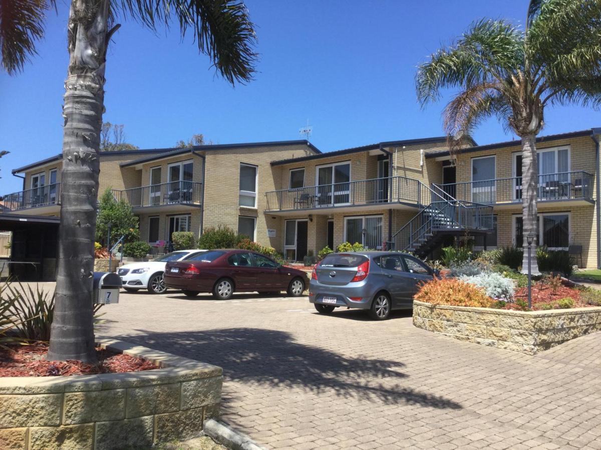 Calendo Apartments Merimbula Exterior photo